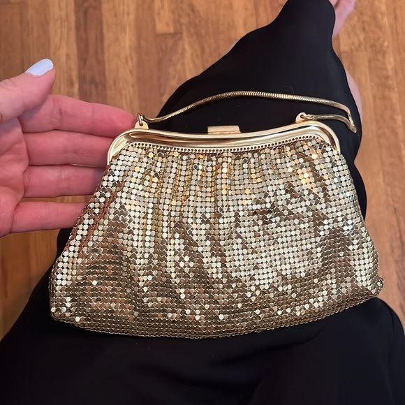 Whiting & Davis Gold Mesh Bag - Picture 3 of 15